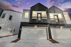 Cozy Townhome Near Med Center, NRG & Downtown