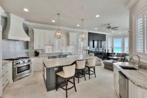 Millenia - Gulf Front Home with Private Pool Space & Ocean Views