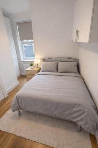 Kings Cross London - Double Room with Private Bathroom