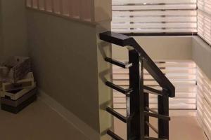 Villa - Sleeps 10 - Communal Pool - Parking