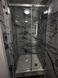 Hotelikum zentreal Bequem