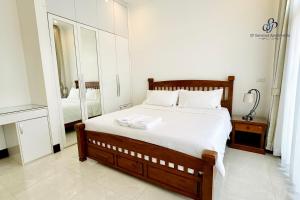 SP SERVICED APARTMENTS Two-Bedroom Apartment Unit5A