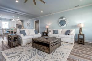 Southern Ties - 2338 Bienville