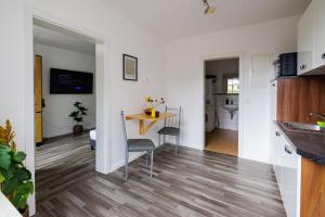 "Nova" Petersberg Studio with parking