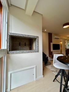 Apê com Lareira a 260m da Catedral de Pedra