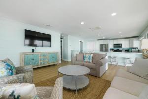 Shell Shack - Beach Front Home in Dune Allen Beach with Ocean Views