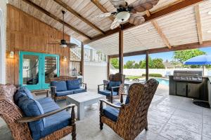 Southern Jewel - Vacation Home Near the Beach with Private Pool & Outdoor Space