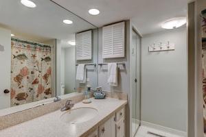 Ocean Cove 806