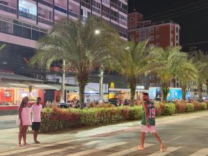 Kitnet completa para 6 pessoas no Boqueirão