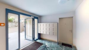 Big studio with balcony - Sun 14