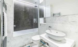 3101 Charrington Tower