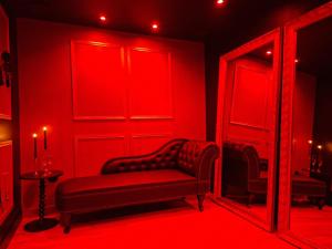 Love room Émeraude - Pièce Secrète en option