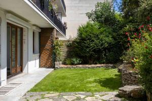 Garden Suite Suresnes 5 persons 2 BR near La Defense