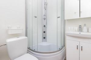 Cosy Apartment for 5 Guests Gdańsk Wrzeszcz by Noclegi Renters