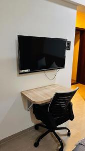 Cuckoo Nest Cozy AC Studio in Pimple Nilakh, Pune