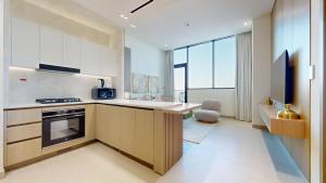 Vacationer Holiday Homes l Elite 1 Bed l Private Pool l Near Circle Mall in JVC