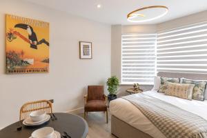 Stunning Boho Flat 2 min from station