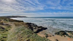 Cornwall Coastal Cottage - Beautiful & Stunning