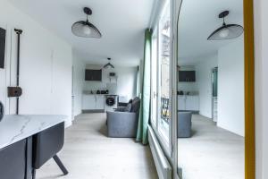 Spacious 1-Bedroom Apartment for 4, 15 min from Gare de Lyon, 3-Star Comfort