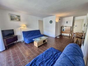 Appartement Familial 3 Pièces, Terrasse et Parking, Proche Plage et Commerces - Cavalaire - FR-1-226B-193