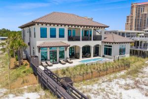 Verona - Huge Ocean Front Home in Gulf Pines with Private Pool & Beach Access