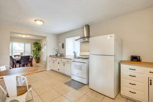 Game Room, Hot Tub! Family Home 5 Mi to SeaWorld