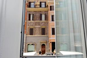 spanish steps apartment