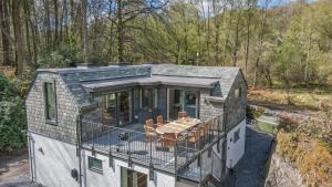 4 Bed in Water Yeat oc-c30989