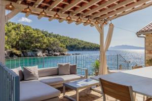 La Villa Bleue Secluded Hvar Beach House