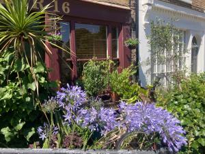 St Alfeges Greenwich Village