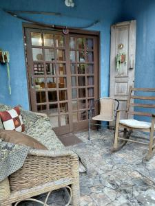 Casa aconchegante térrea à 3min de carro do centro e praia central