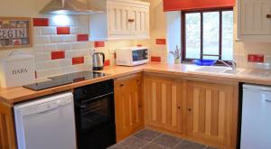 Benar Cottages - Y Llaethdy