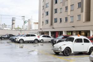 5 km from GRU Airport with garage and air conditioning