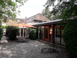 Toplocatie voor je workshop! Of grote gezin! Zwembad!