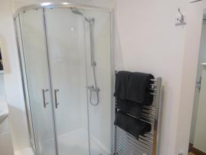 The Mews Highams farm Highams lane valley end Chobham Surrey GU248TD