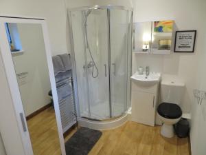 The Mews Highams farm Highams lane valley end Chobham Surrey GU248TD