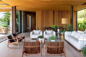 Mansão de Luxo em Praia do Forte com Acesso à Praia