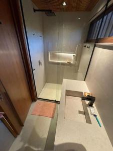 Mansão de Luxo em Praia do Forte com Acesso à Praia