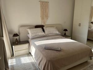 A B12 Cozy Retreat in Madinty with Work-Station