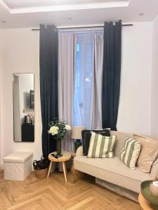 Appt Tour Eiffel invalides