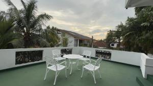 Rishi Lanka Villa Colombo, Stay near the Airport with hot water, AC, & free Wi-Fi
