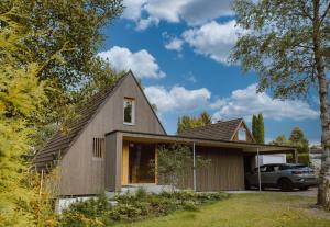 HEIMATEL - A Huesle