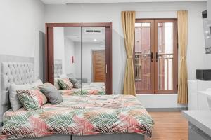 Modern aparthotel 1 minute away from Ilford station 20 minutes from Central London