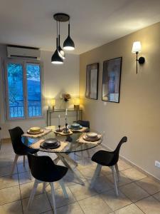 Villa provençale climatisée, piscine 5 chambres