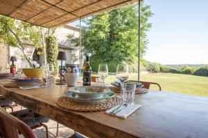 Villa Magliano in Tuscany by Villaflair