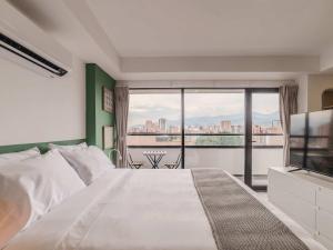 Engaging Loft with Balcony in Laureles