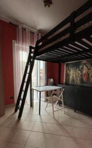 Florence Swallow balcony