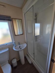 Chichester Lakeside holiday park