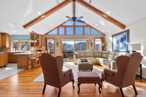 Mountain View Retreat Near Downtown & Biltmore