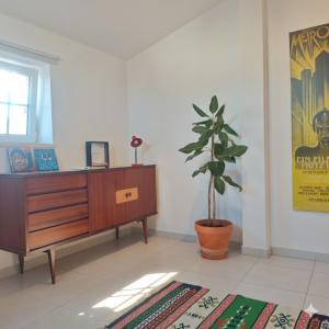 Apartment Lagos above Coffee and Waves